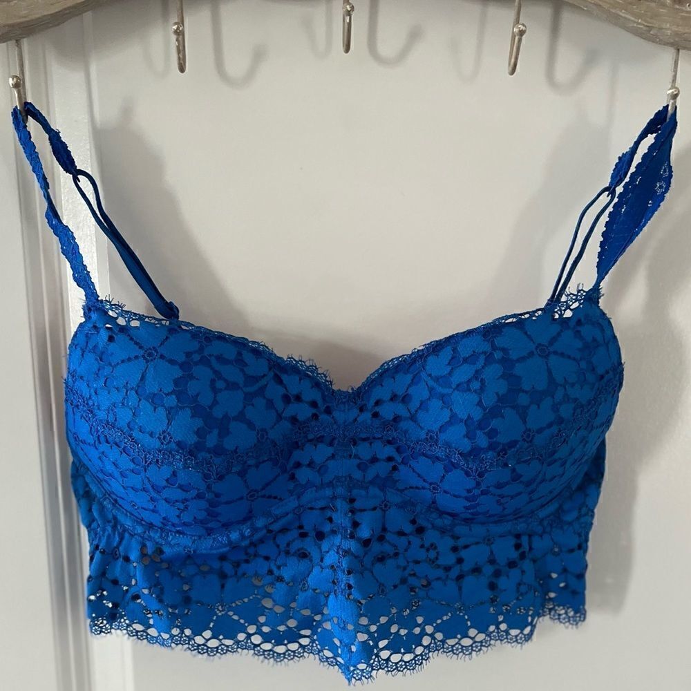Pink Victoria’s Secret, Push up, Blue Lace Bralette
